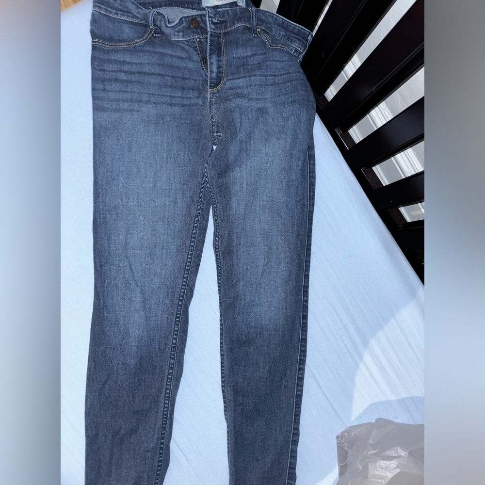 Hollister skinny jeans